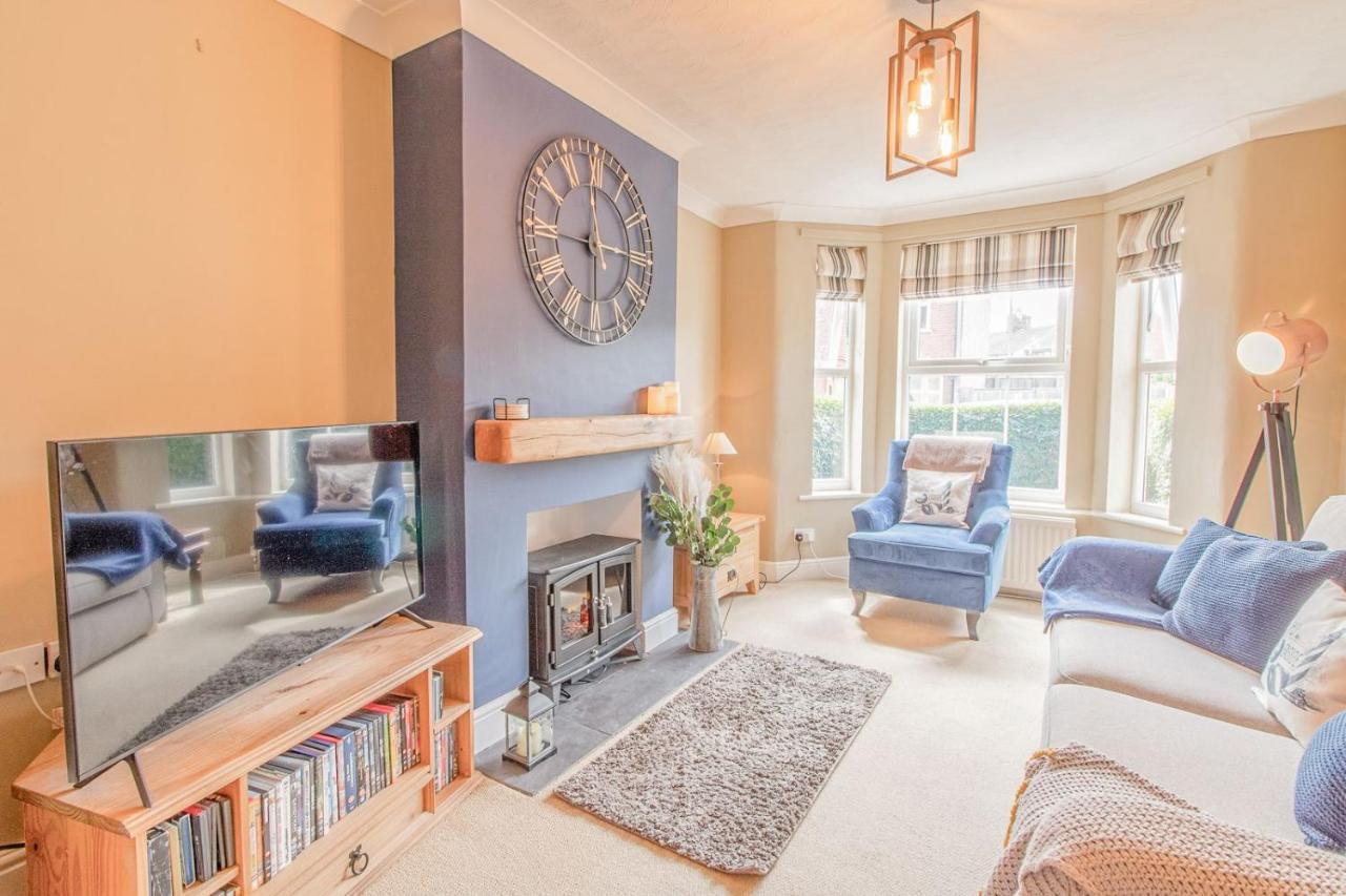 Modern Coastal Home Sleeping 5 - 2 Minute Walk To Pakefield Beach, Suffolk Luaran gambar
